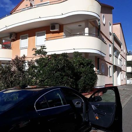 Apartamento Marina & Luka Povljana Exterior foto