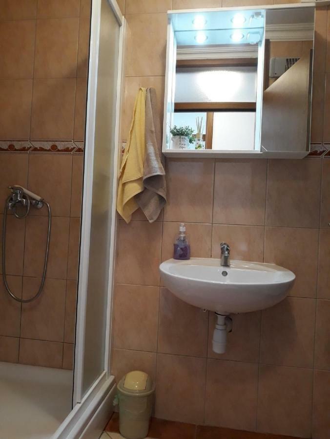 Apartamento Marina & Luka Povljana Exterior foto
