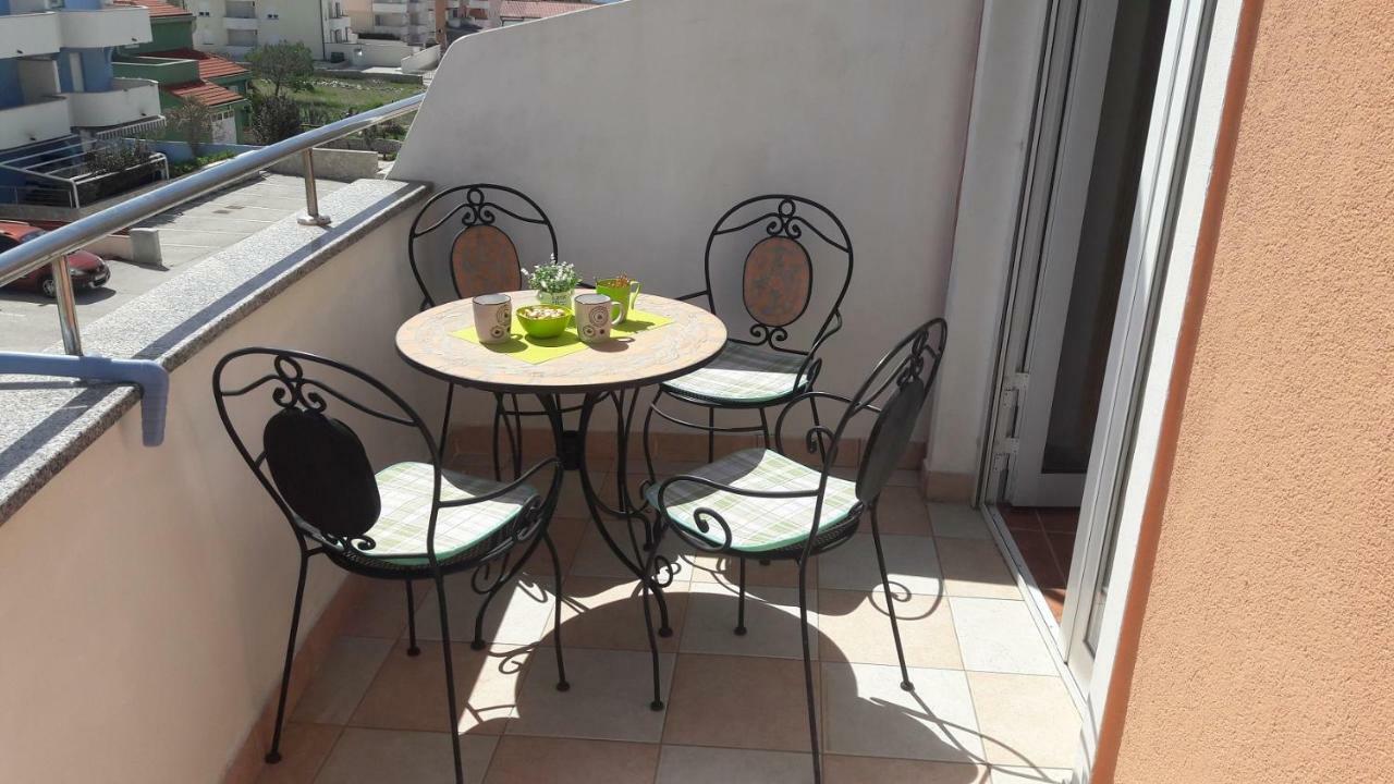 Apartamento Marina & Luka Povljana Exterior foto